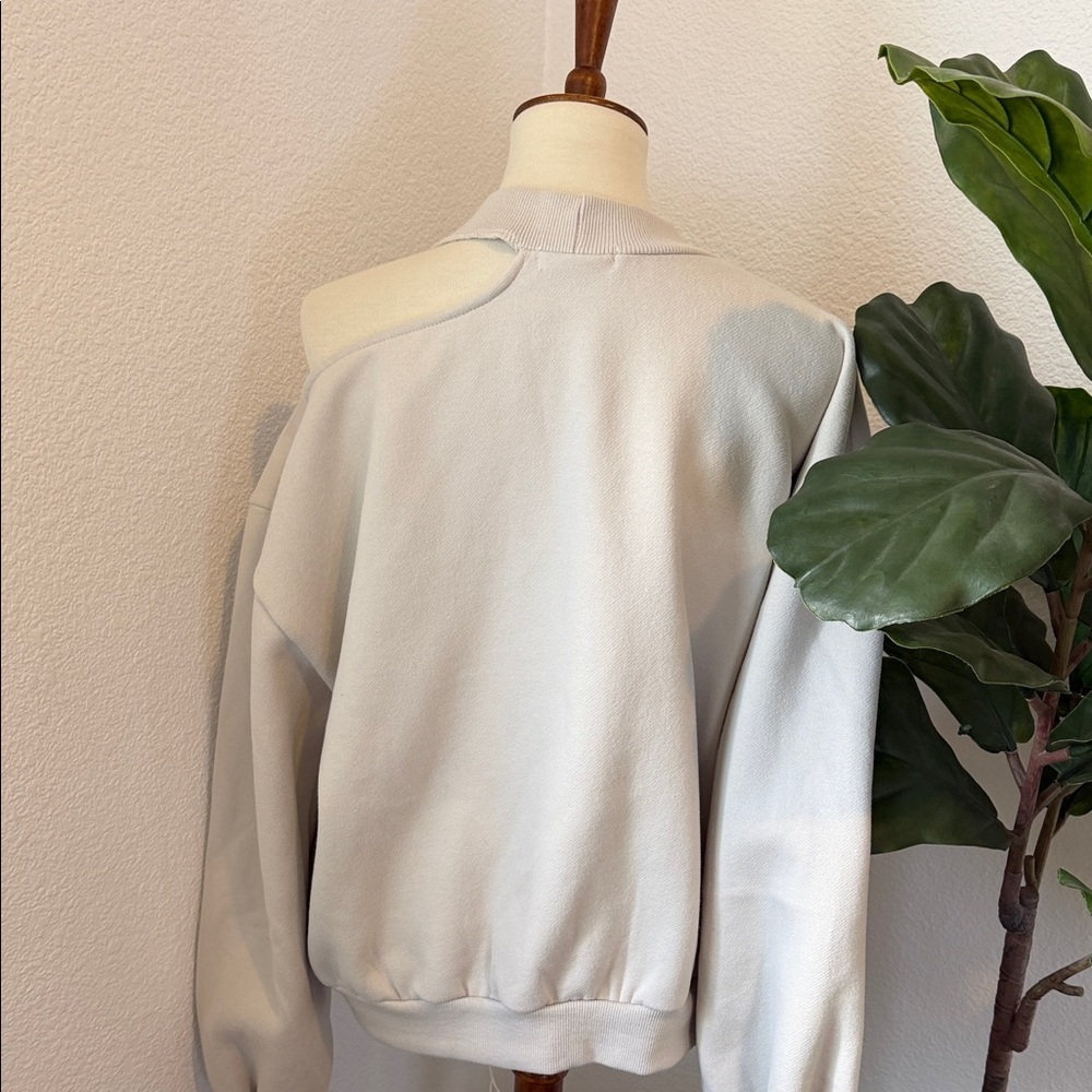 OAK + FORT Neutral Cut-Out Sweatshirt / Sweater - Picture 4 of 6